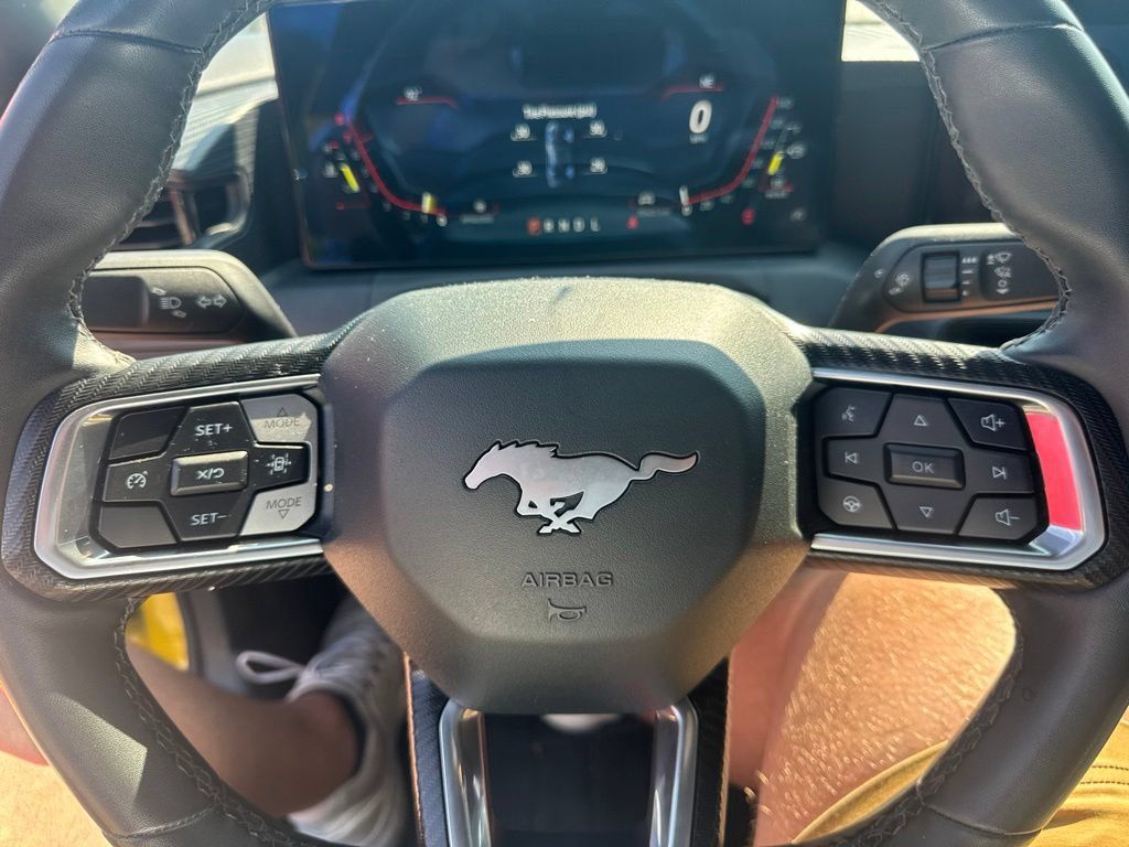 Used 2024 Ford Mustang Coupe RWD image 7
