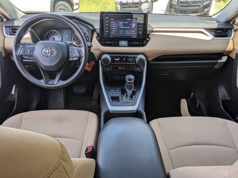 Used 2022 Toyota RAV4 LE image 26