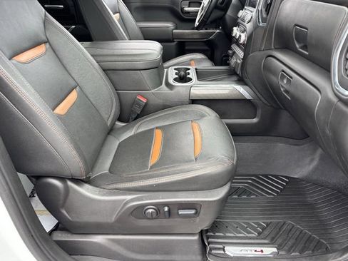 Used 2023 GMC Sierra 2500 AT4 w/ AT4 Preferred Package AWD/4WD image 11