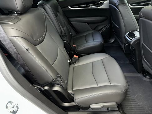 New 2025 Cadillac XT6 Premium Luxury w/ LPO, Floor Liner Package image 32