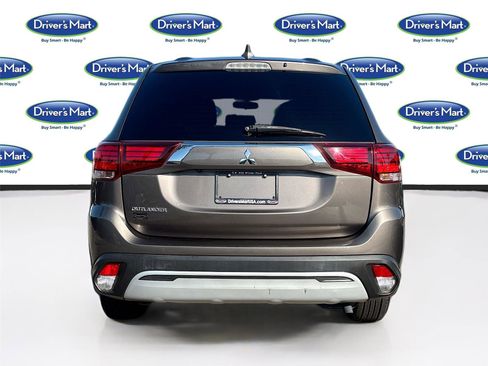 Used 2020 Mitsubishi Outlander ES image 7