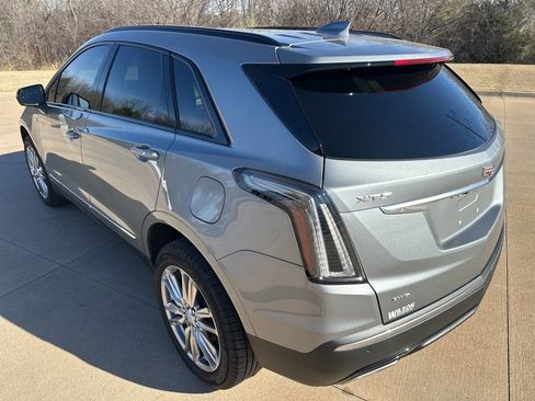 Certified 2025 Cadillac XT5 Sportv image 4