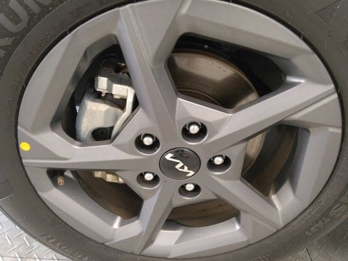 Used 2025 Kia K4 FWD image 31
