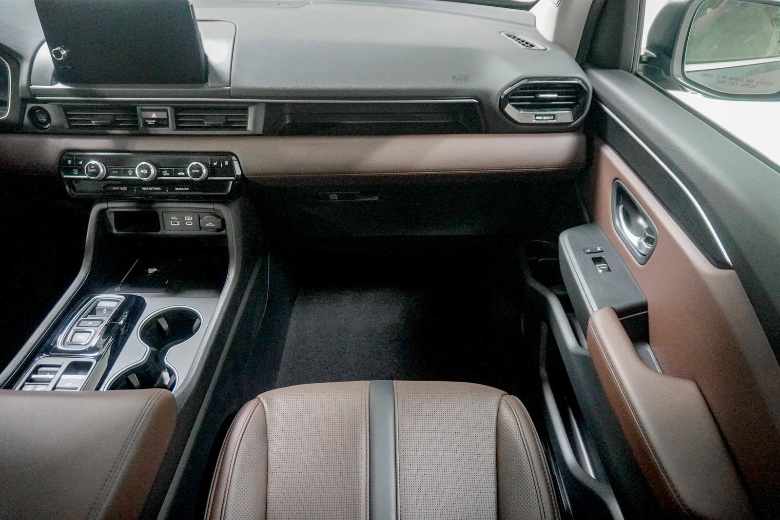Certified 2025 Honda Pilot Elite image 31