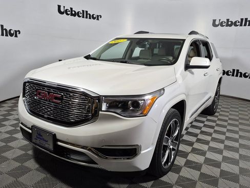 Used 2017 GMC Acadia Denali w/ Technology Package image 3