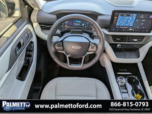 Used 2025 Ford Explorer Platinum w/ Ultimate Package AWD/4WD image 15