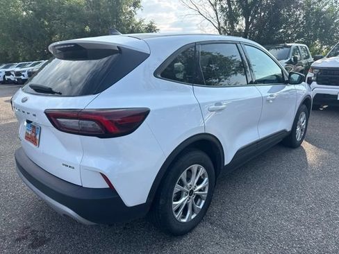 Used 2025 Ford Escape Active AWD/4WD image 4