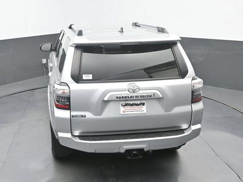Used 2022 Toyota 4Runner SR5 RWD image 31