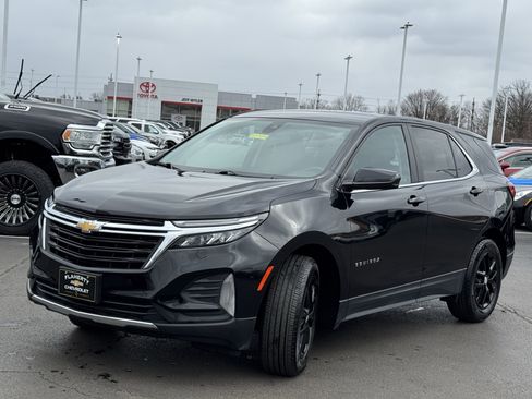 Used 2023 Chevrolet Equinox LT image 15