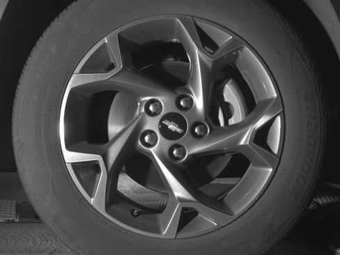 Used 2025 Chevrolet Trax LT image 12