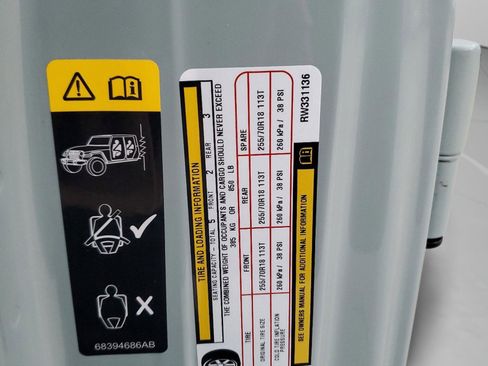 Certified 2024 Jeep Wrangler Sahara image 30