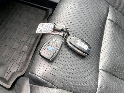 Used 2023 Subaru Outback Touring XT image 11