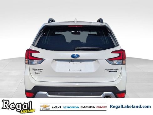 Used 2021 Subaru Forester Touring image 4