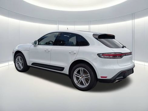 Used 2024 Porsche Macan AWD/4WD image 4
