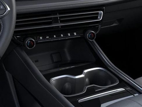 New 2026 Chevrolet Traverse LT w/ Enhanced Driving Package FWD image 23