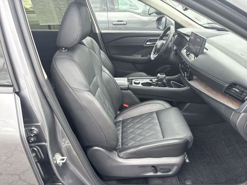 Used 2026 Nissan Rogue Platinum w/ Platinum Premium Package AWD/4WD image 25