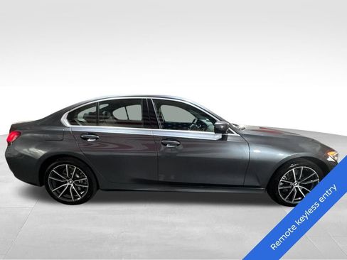 Used 2019 BMW 330i xDrive Sedan w/ Convenience Package AWD/4WD image 4