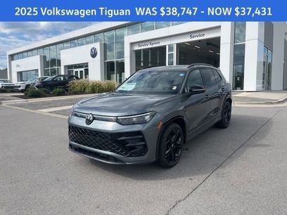 New 2025 Volkswagen Tiguan SE R-Line