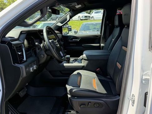 Certified 2024 GMC Sierra 1500 AT4 w/ AT4 Preferred Package AWD/4WD image 10