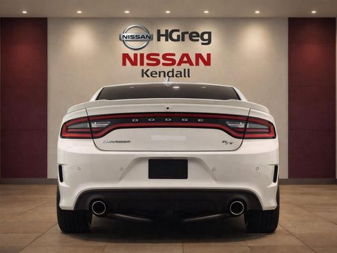 Used 2022 Dodge Charger R/T RWD image 6