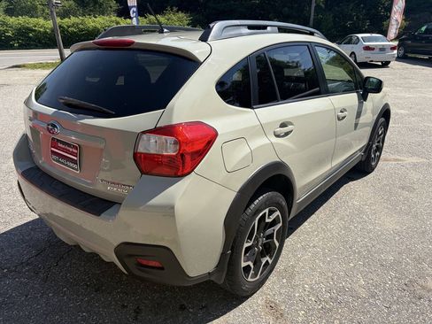 Used 2016 Subaru Crosstrek 2.0i Premium AWD/4WD image 10