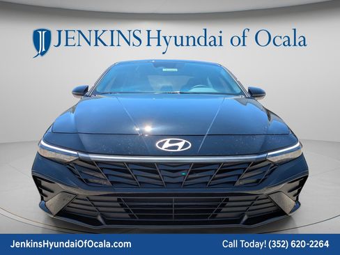 New 2026 Hyundai Elantra Sport FWD image 10