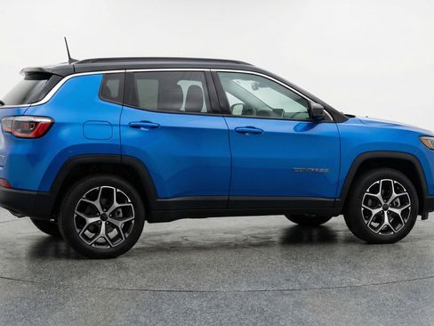 Used 2025 Jeep Compass Limited AWD/4WD image 11
