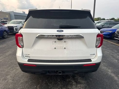 Used 2020 Ford Explorer XLT w/ Comfort Package AWD/4WD image 4
