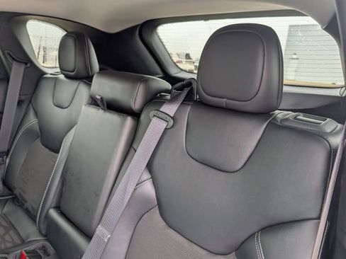 Used 2022 Jeep Cherokee Latitude image 26