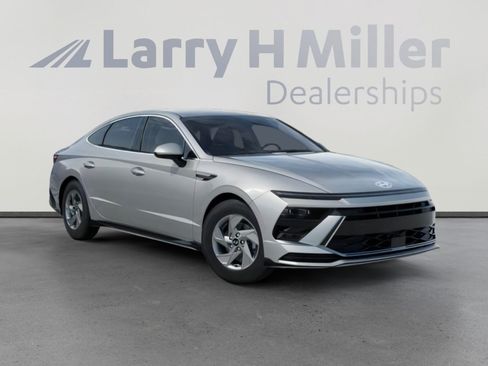 New 2026 Hyundai Sonata SE FWD image 2