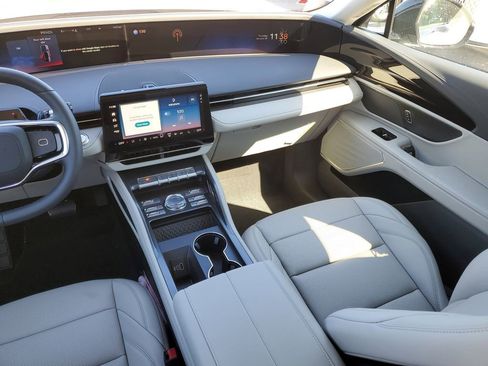New 2026 Lincoln Nautilus Premier AWD/4WD image 16