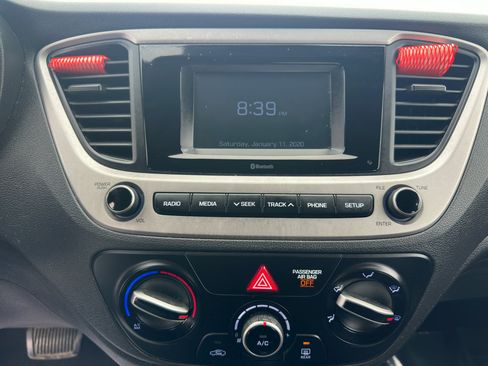 Used 2019 Hyundai Accent SE image 22