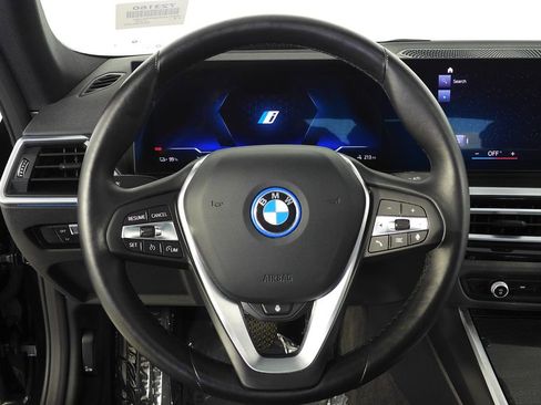 Certified 2023 BMW i4 eDrive40 w/ Premium Package RWD image 27