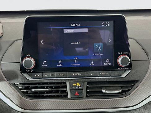 Used 2024 Nissan Altima 2.5 SR image 19