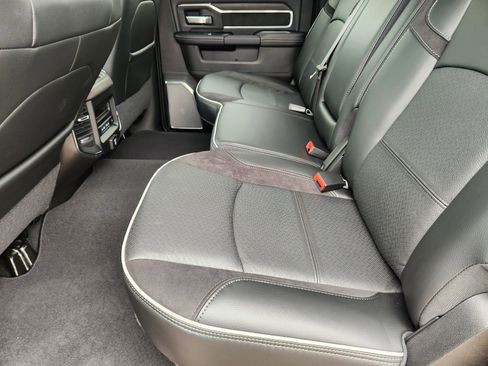 New 2026 RAM 2500 Laramie AWD/4WD image 26