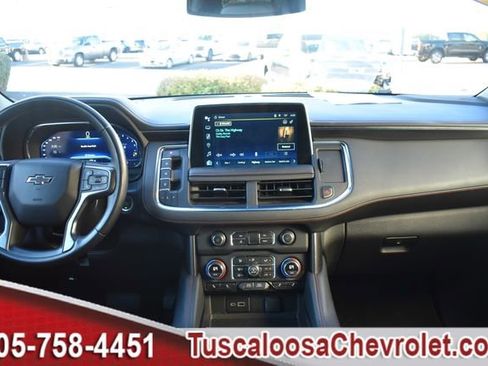 Certified 2024 Chevrolet Suburban RST image 3