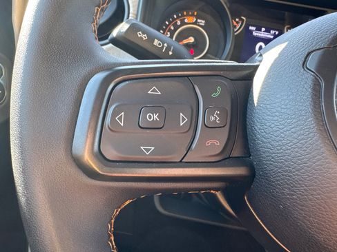 Used 2025 Jeep Wrangler Sport S AWD/4WD image 29