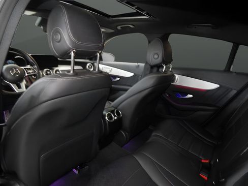 Used 2022 Mercedes-Benz GLC 300 4MATIC Coupe image 23