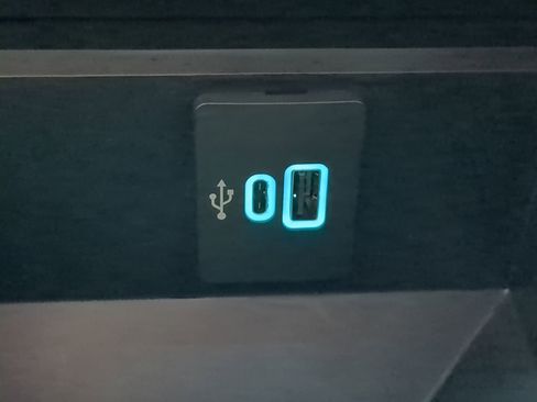 Used 2025 Ford F450 Platinum w/ FX4 Off-Road Package image 21