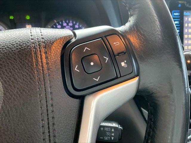 Used 2017 Toyota Sienna XLE FWD image 21