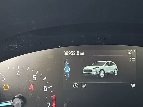 Used 2020 Ford Escape SE image 18