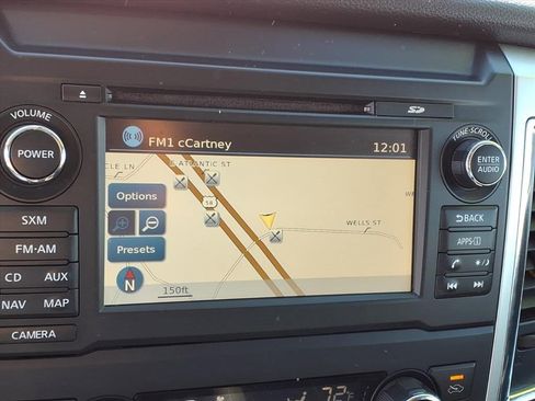 Used 2017 Nissan Titan SV image 20