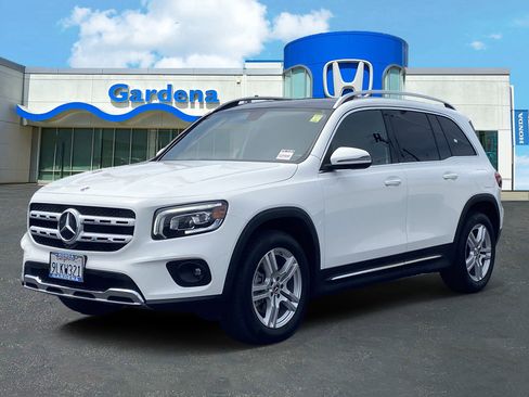 Used 2023 Mercedes-Benz GLB 250 4MATIC image 3