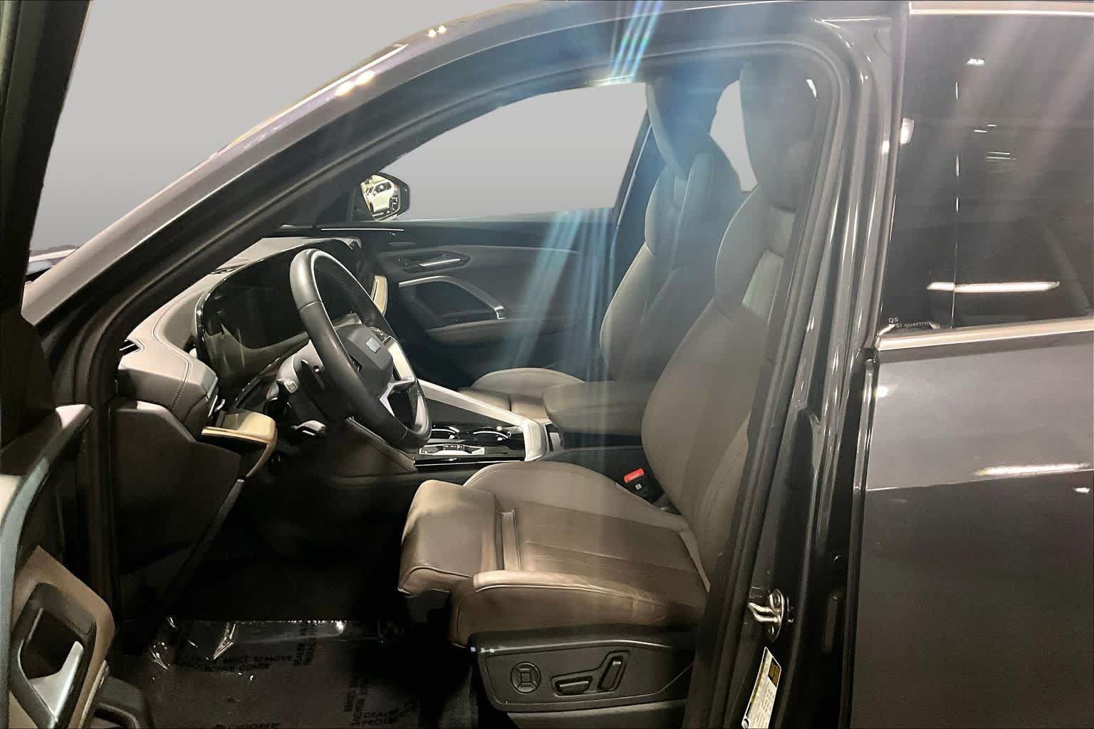 Used 2025 Audi Q5 Premium Plus AWD/4WD image 8