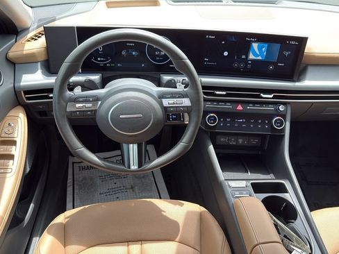 Certified 2025 Hyundai Sonata Limited FWD image 12