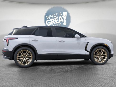 New 2026 Chevrolet Blazer EV LT w/ LPO, Tech Bronze Package image 5