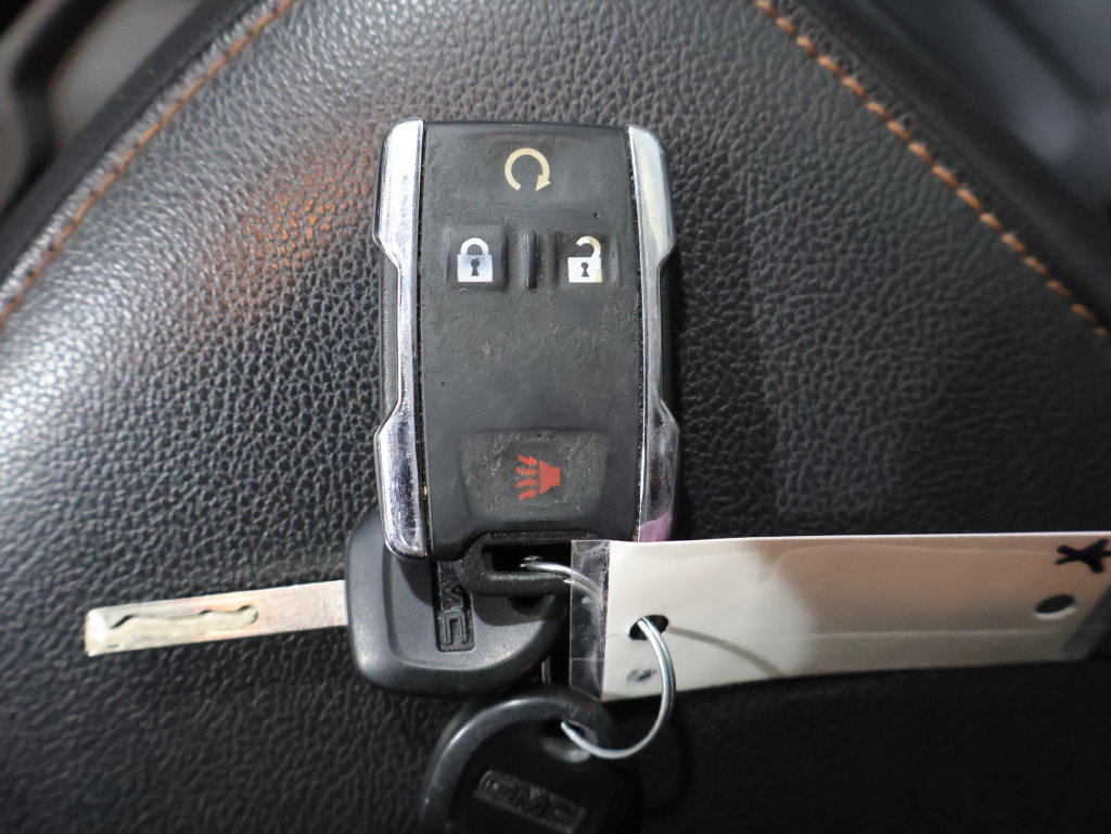 Used 2021 GMC Canyon AT4 w/ Driver Alert Package AWD/4WD image 9