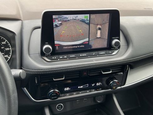 Certified 2021 Nissan Rogue SV image 12