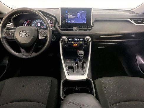 Used 2025 Toyota RAV4 XLE image 21