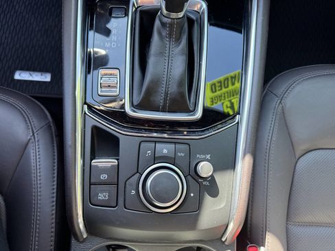 Used 2019 MAZDA CX-5 Signature image 11